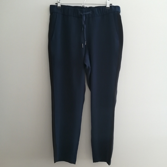 Lululemon On The Fly Pants Woven Track Stripe Navy And Black 8 - Picture 3 of 16